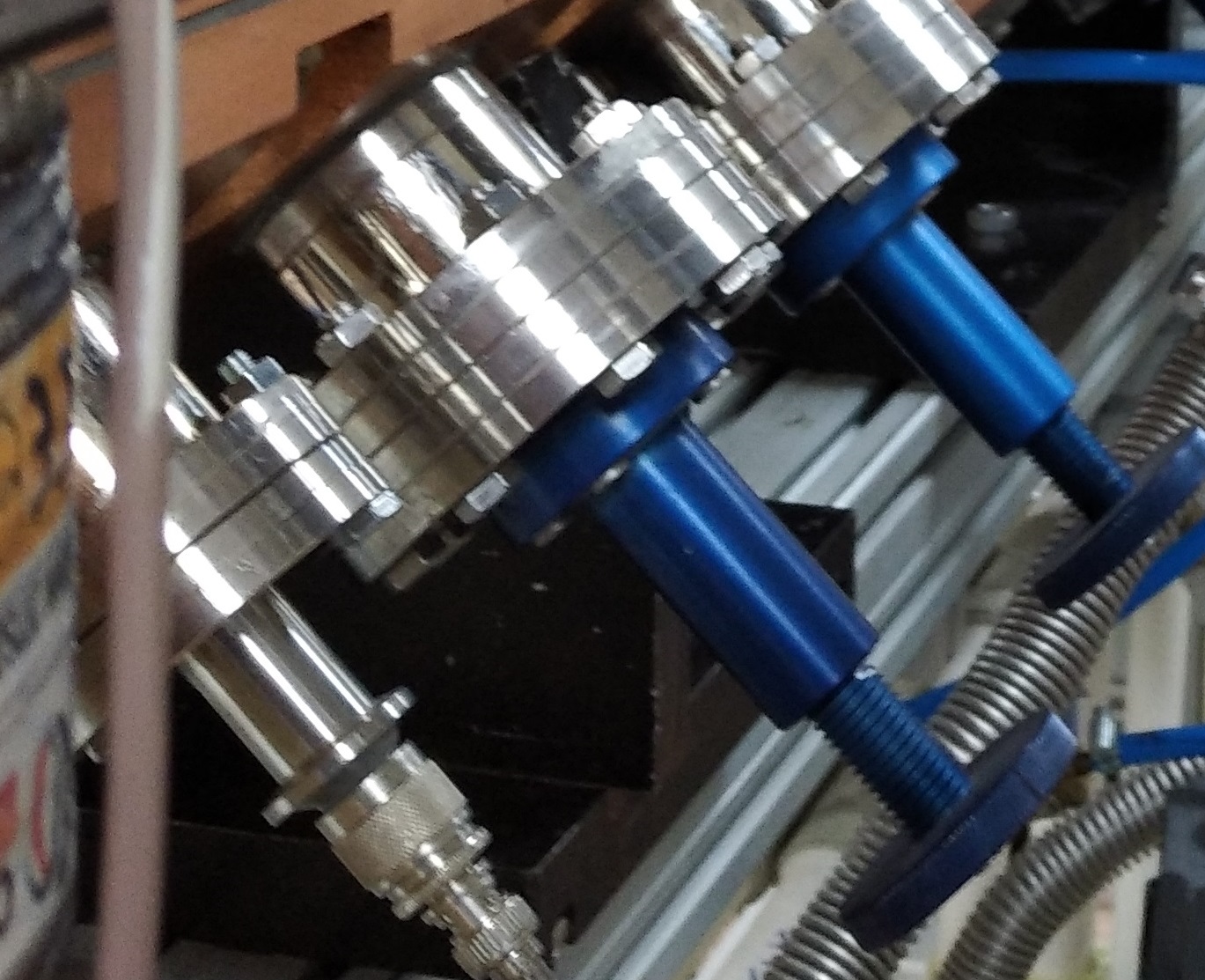 Ultra Yüksek Vakum Sistemleri 